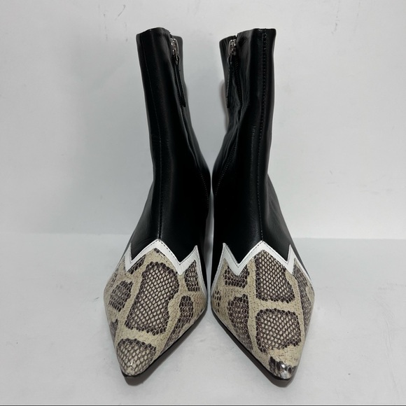 RAYE • Savvy Bootie in Black - Picture 9 of 12